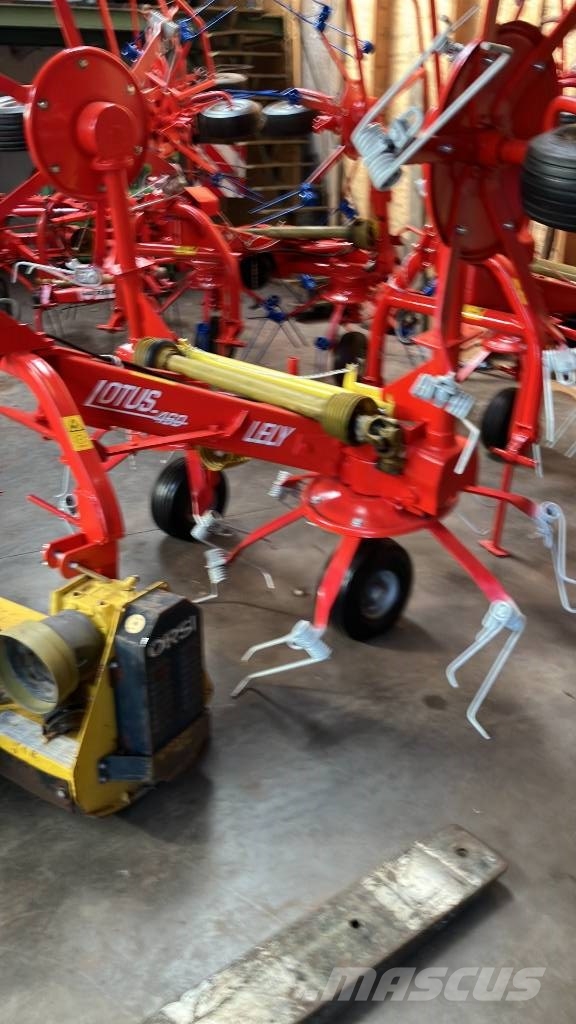 Lely schudders Rakes and tedders