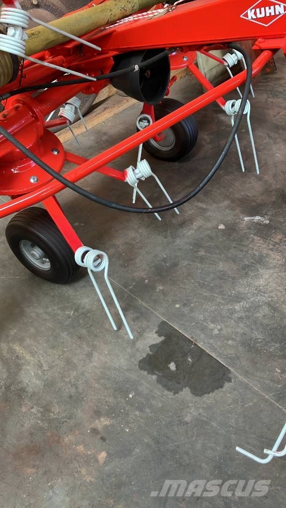 Lely schudders Rakes and tedders