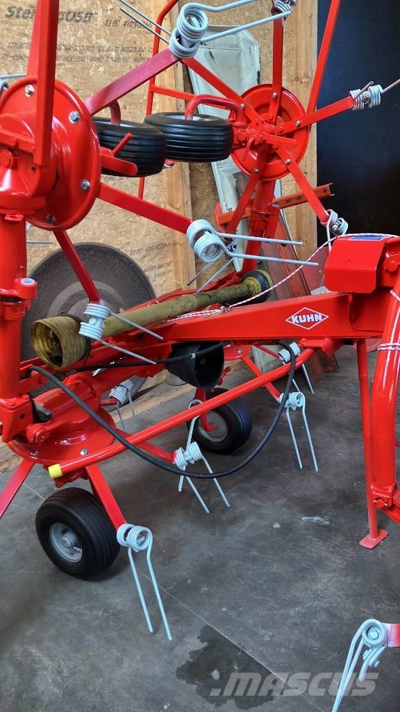 Lely schudders Rakes and tedders