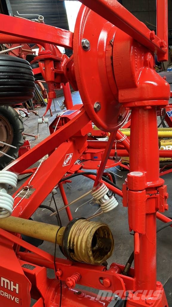 Lely schudders Rakes and tedders