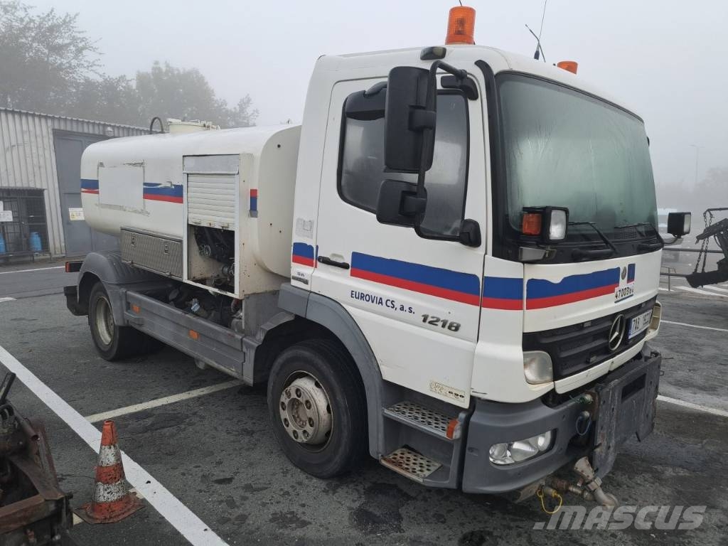 Mercedes-Benz Atego 1218 K Caminhões-tanque