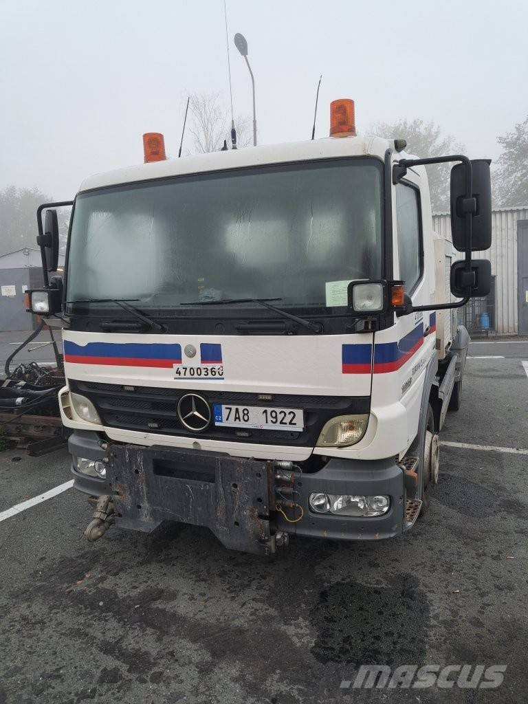 Mercedes-Benz Atego 1218 K Caminhões-tanque