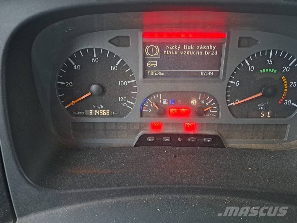 Mercedes-Benz Atego 1218 K Caminhões-tanque