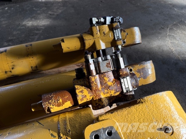 CAT M 315 USED HYDRAULIC CYLINDER Hydraulics