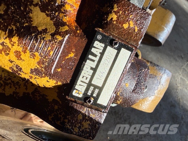 CAT M 315 USED HYDRAULIC CYLINDER Hydraulics