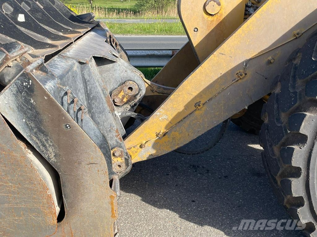 CAT 962M 轮式装载机