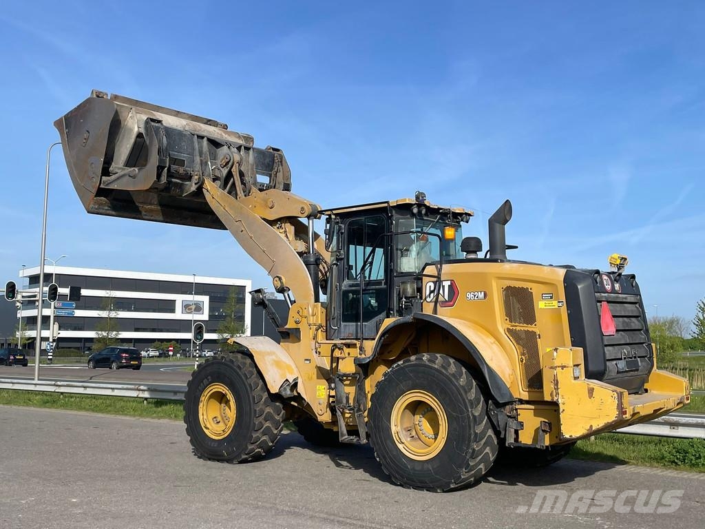 CAT 962M 轮式装载机
