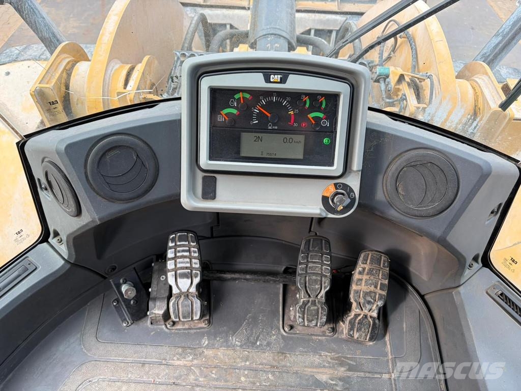 CAT 962M 轮式装载机
