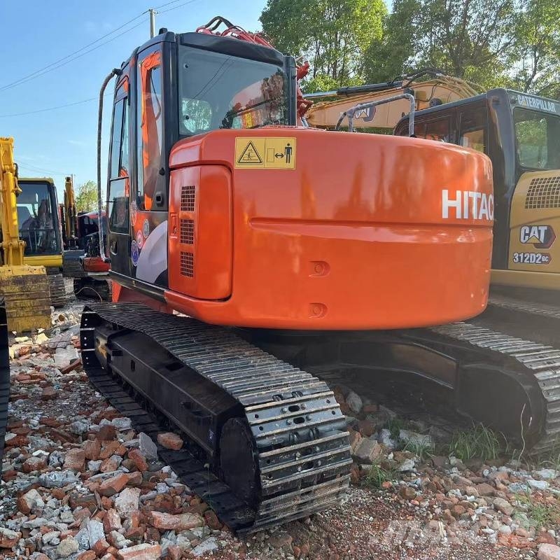 Hitachi ZX 135 Raupenbagger