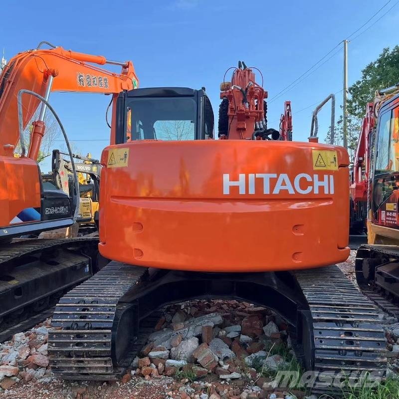 Hitachi ZX 135 Raupenbagger