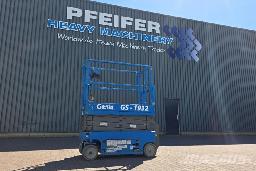 Genie GS1932 Electric, Working Height 7.8 m, 227kg Capac Sakselifter