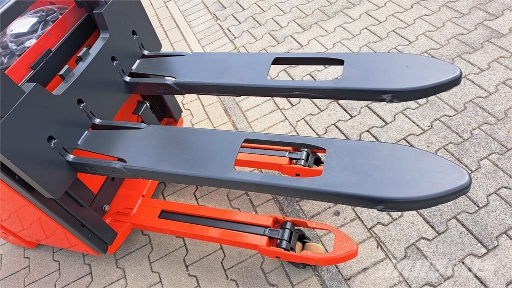 Linde L16i Stāvot vadāmie palešu krautņotāji