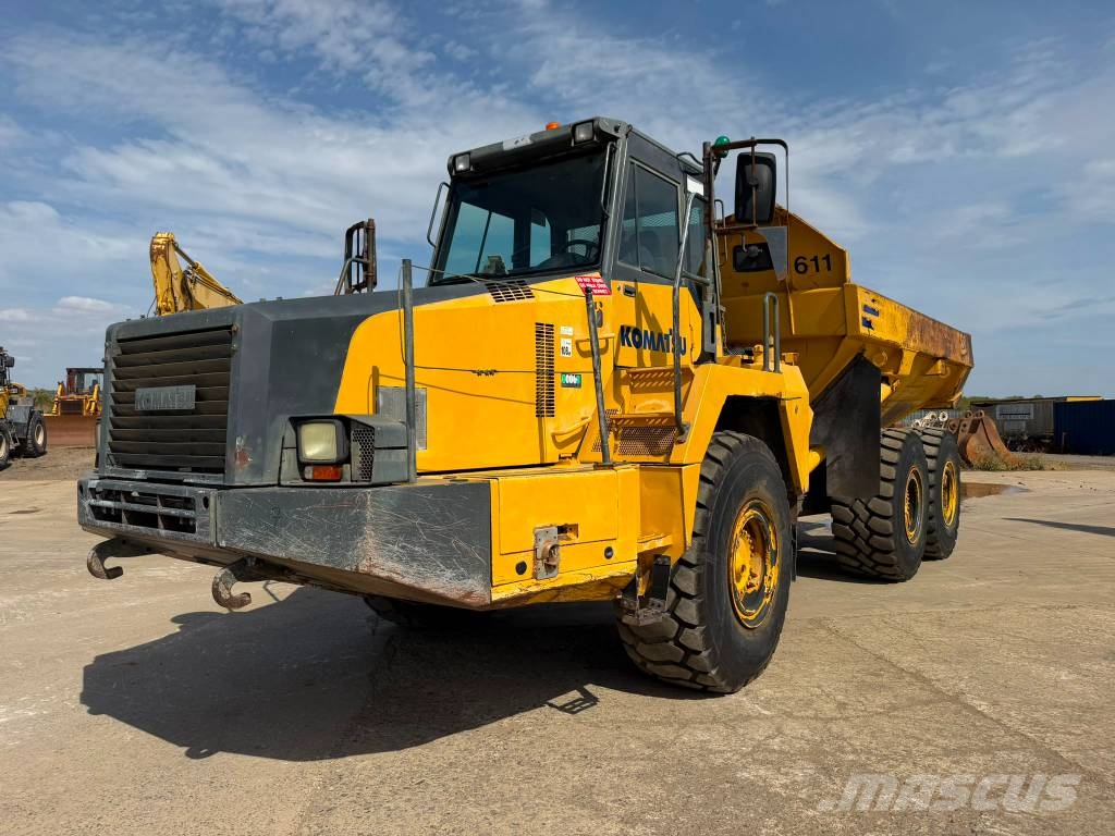 Komatsu HM 300-2 ساحبات مفصلية