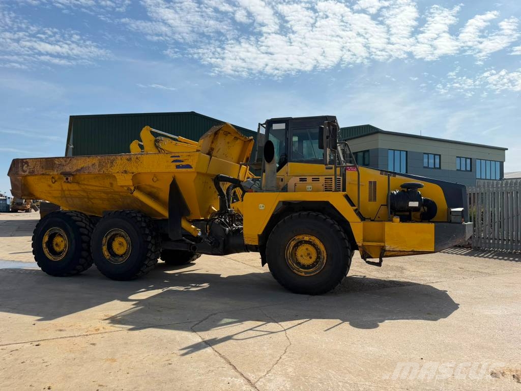 Komatsu HM 300-2 ساحبات مفصلية