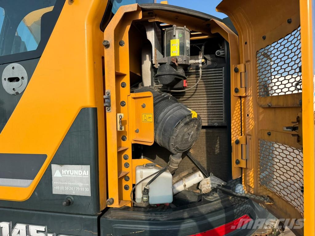 Hyundai HX145LCR Excavadoras sobre orugas