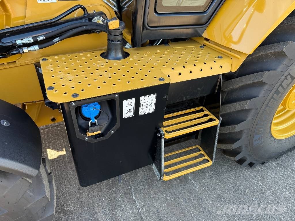 CAT 432 F Backhoe loaders