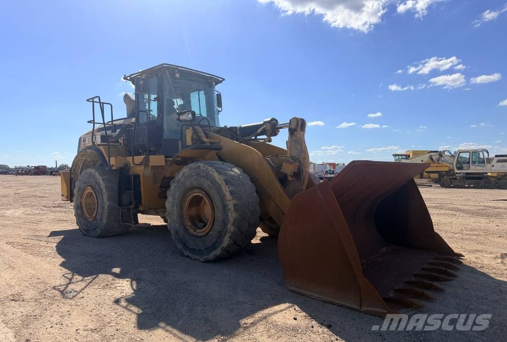 CAT 972 K Колесни товарачи