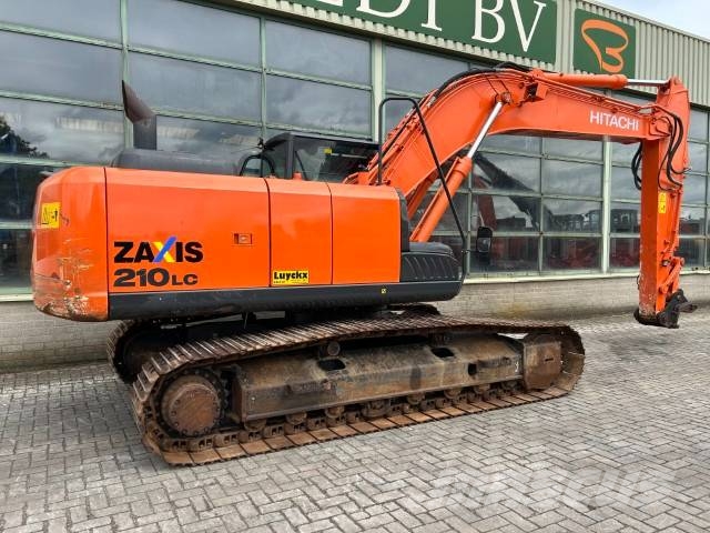 Hitachi ZX 210 LC-5B حفارات زحافة
