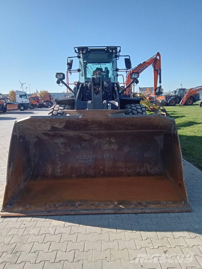 Doosan DL 380-7 لوادر بعجل
