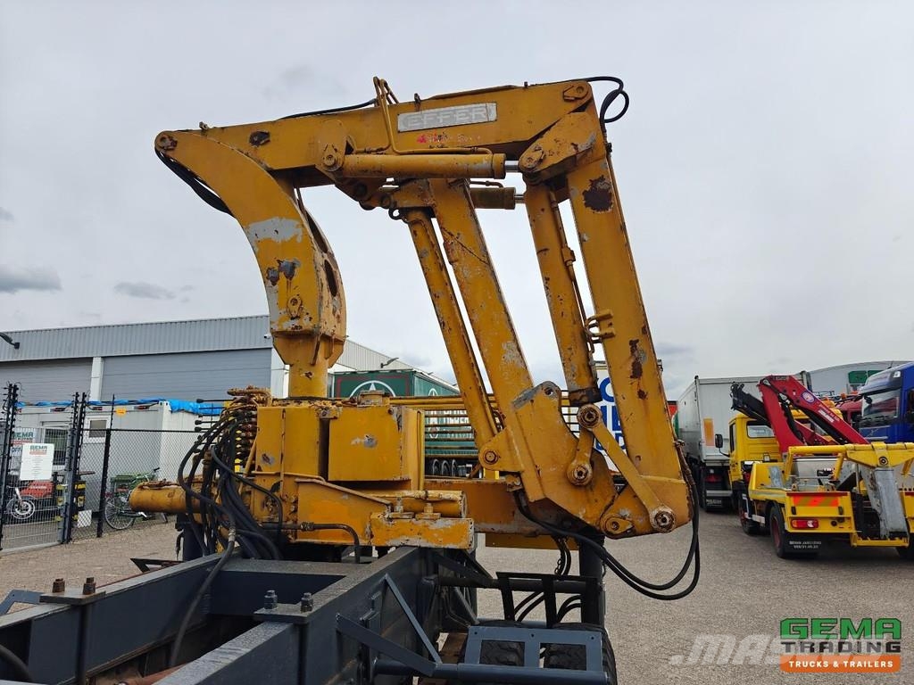 DAF FAV 1800 DT 320 4x4 Day Cab - Effer 2x Extendable Flatbed / Dropside trucks