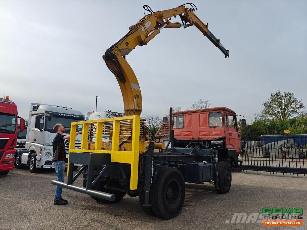 DAF FAV 1800 DT 320 4x4 Day Cab - Effer 2x Extendable Flatbed / Dropside trucks