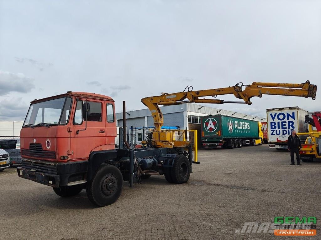 DAF FAV 1800 DT 320 4x4 Day Cab - Effer 2x Extendable Flatbed / Dropside trucks