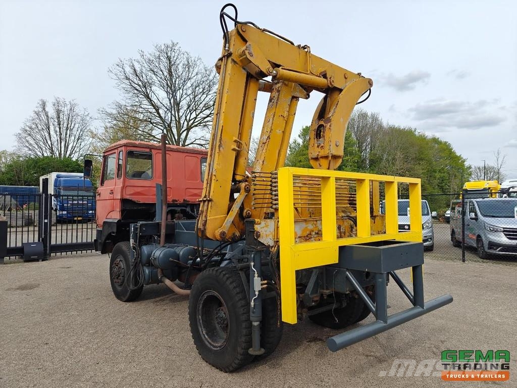 DAF FAV 1800 DT 320 4x4 Day Cab - Effer 2x Extendable Flatbed / Dropside trucks