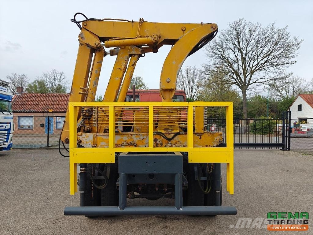 DAF FAV 1800 DT 320 4x4 Day Cab - Effer 2x Extendable Flatbed / Dropside trucks