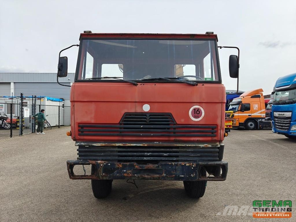 DAF FAV 1800 DT 320 4x4 Day Cab - Effer 2x Extendable Flatbed / Dropside trucks