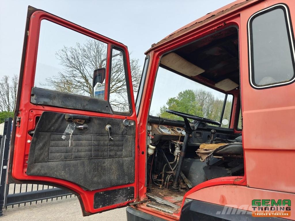 DAF FAV 1800 DT 320 4x4 Day Cab - Effer 2x Extendable Flatbed / Dropside trucks