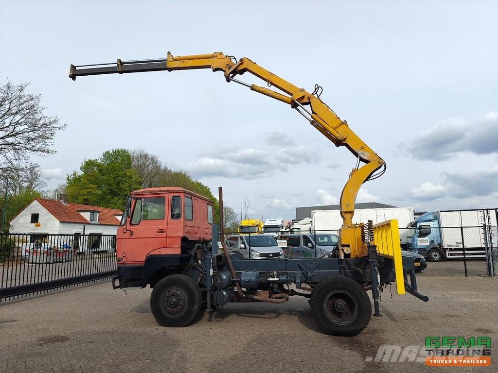 DAF FAV 1800 DT 320 4x4 Day Cab - Effer 2x Extendable Flatbed / Dropside trucks