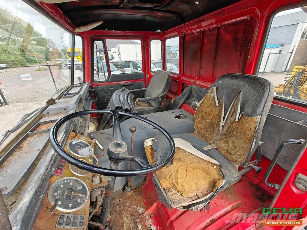 DAF FAV 1800 DT 320 4x4 Day Cab - Effer 2x Extendable Flatbed / Dropside trucks