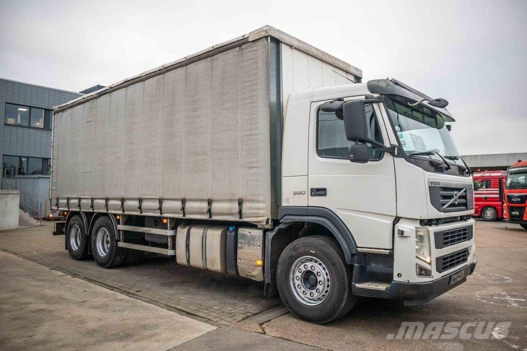 Volvo FM 330+10 pneus/tires-intarder Camiones de caja de lona