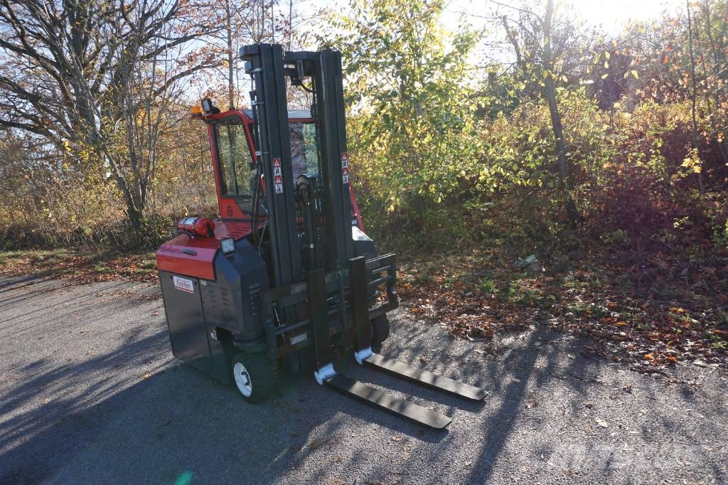 Combilift CBE3000 Viljuškari sa 4-stranskim dohvatom