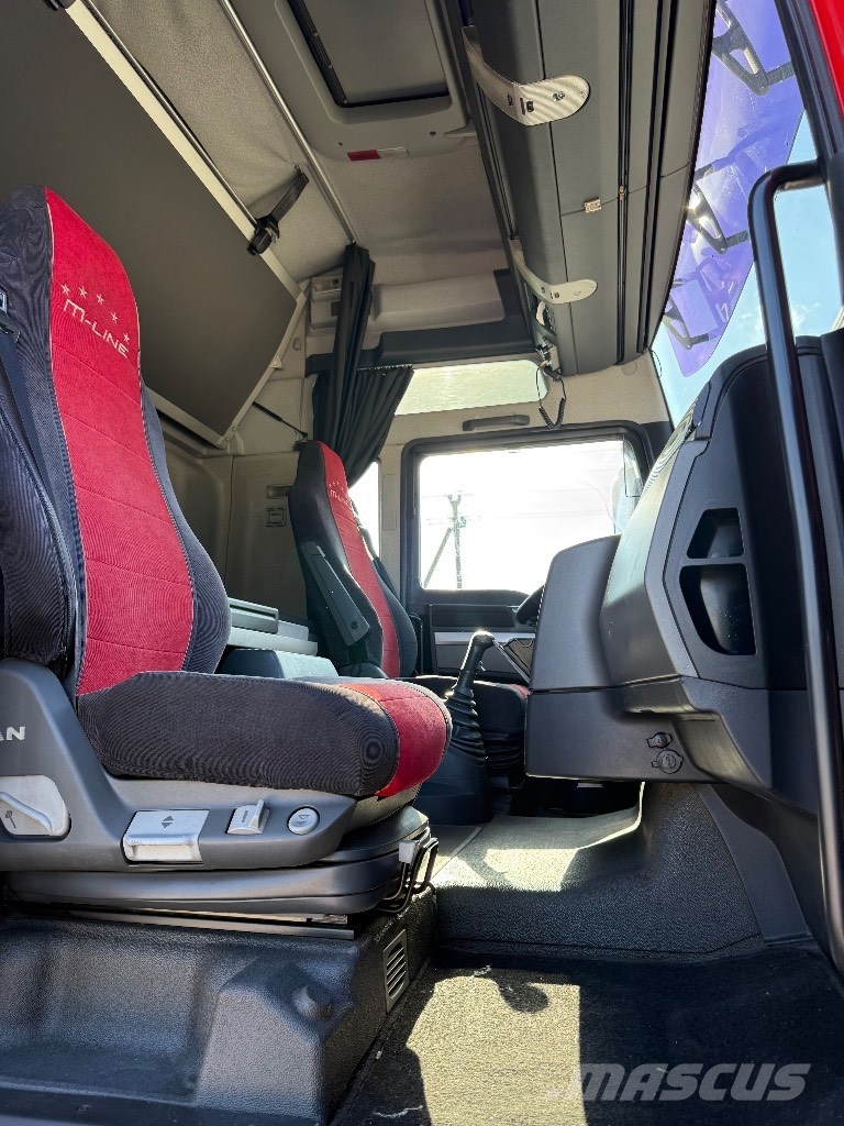 MAN TGX 26.440 Camiones plataforma