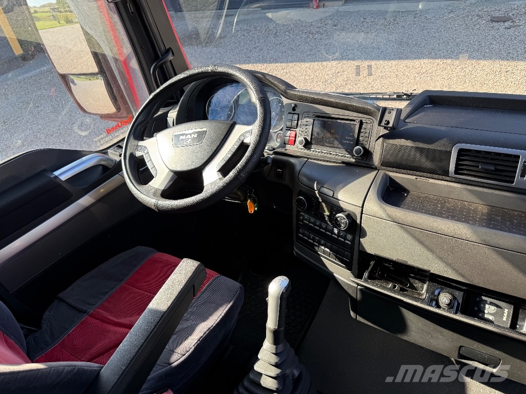 MAN TGX 26.440 Camiones plataforma