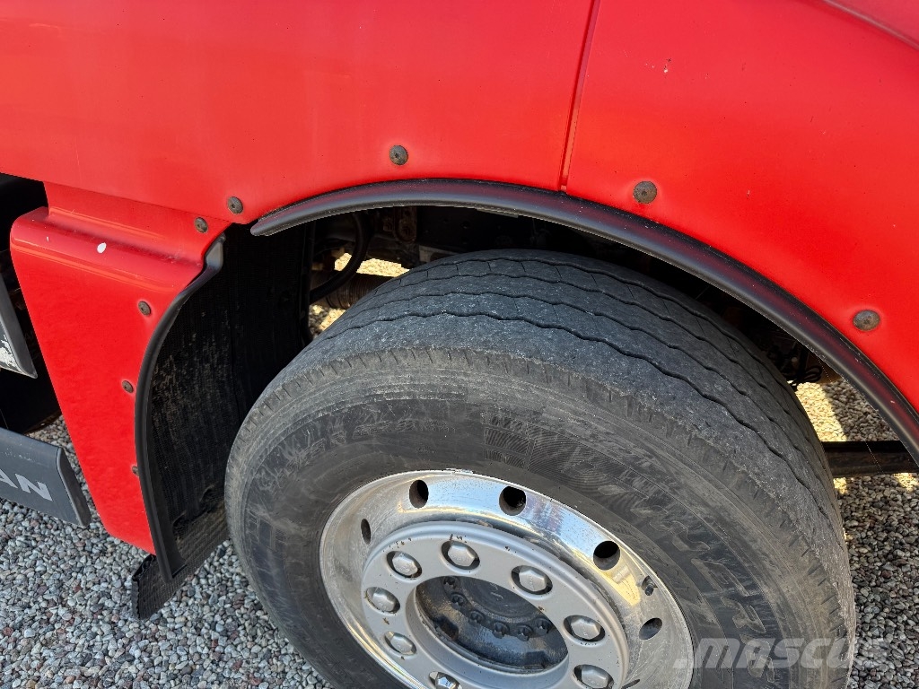 MAN TGX 26.440 Camiones plataforma