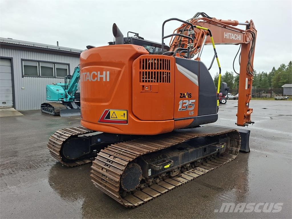 Hitachi ZX135US-7 PUSKULEVY حفارات زحافة