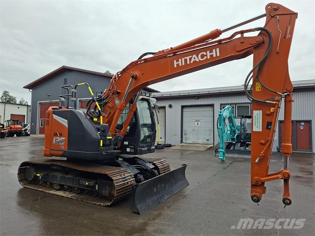 Hitachi ZX135US-7 PUSKULEVY حفارات زحافة