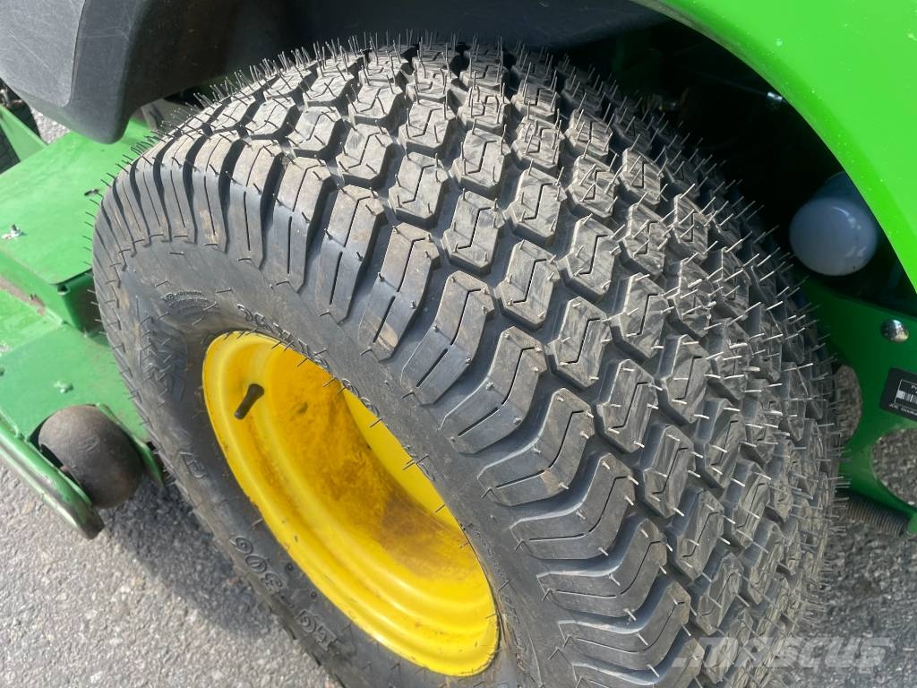 John Deere 997 Z-TRAK Päältäajettavat ruohonleikkurit