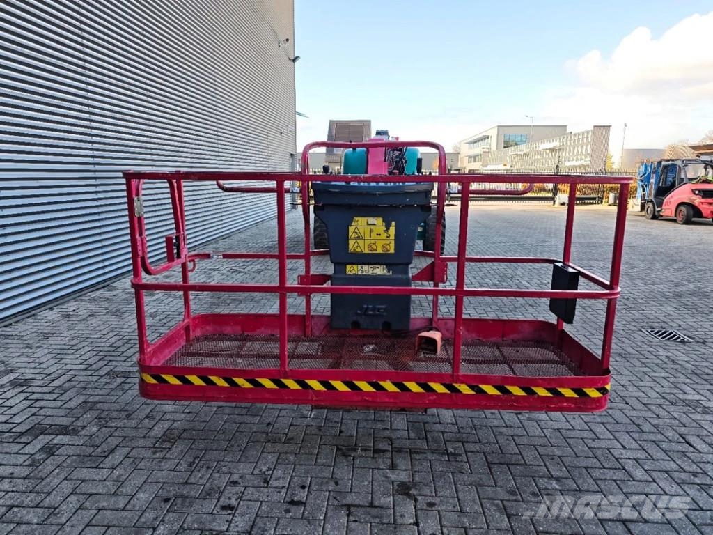 JLG 660 SJ ブームリフト　直伸型