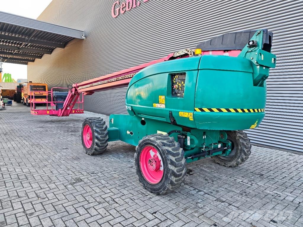 JLG 660 SJ ブームリフト　直伸型