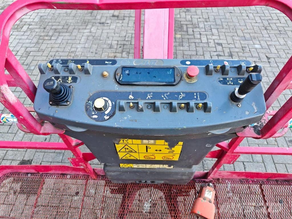 JLG 660 SJ ブームリフト　直伸型