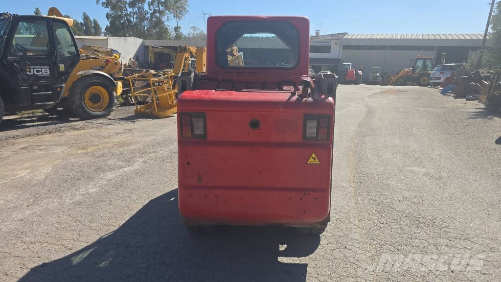 Bobcat T 110 Laderaupen