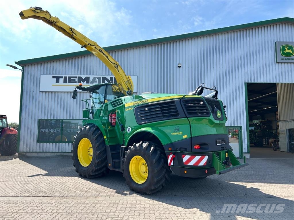 John Deere 9900 حصادات الأعلاف