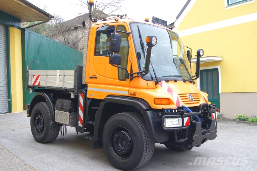 Mercedes-Benz UNIMOG U400 /TÜV/Hydrostat/VarioPilot/4m³ Streuer Bañeras basculantes usadas