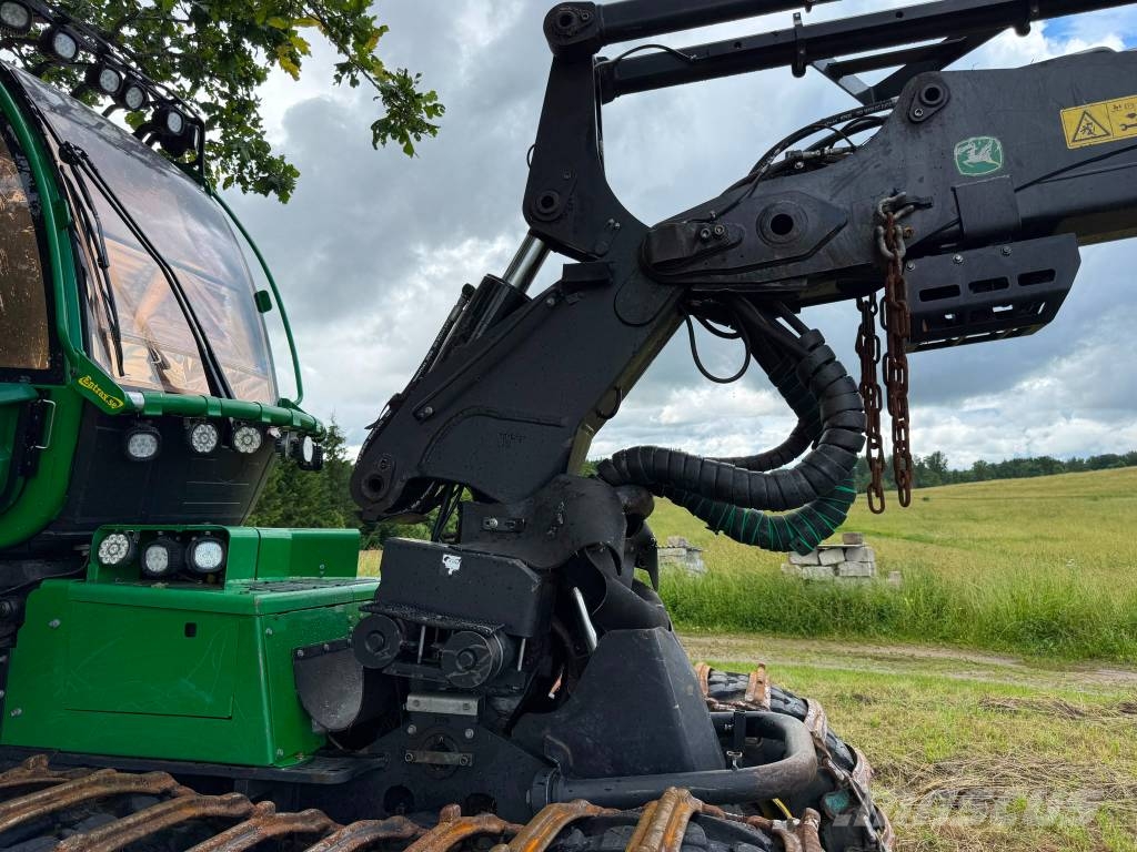 John Deere 1170 E Harvesters