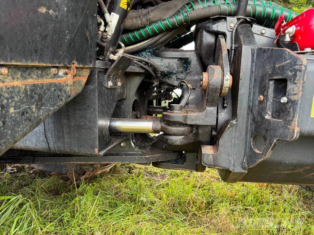 John Deere 1170 E Harvesters