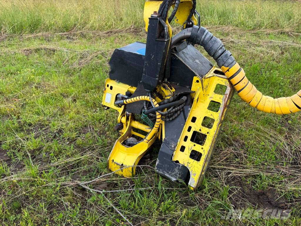 John Deere 1170 E Harvesters