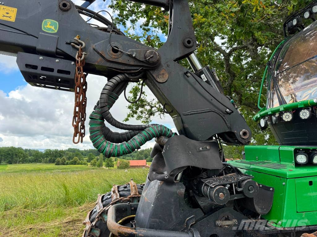 John Deere 1170 E Harvesters